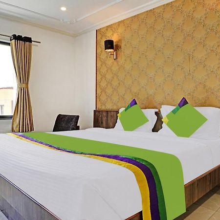 Treebo Varsha Palace Aurangabad  Ngoại thất bức ảnh
