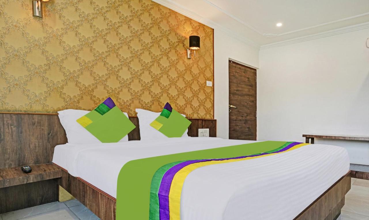 Treebo Varsha Palace Aurangabad  Ngoại thất bức ảnh