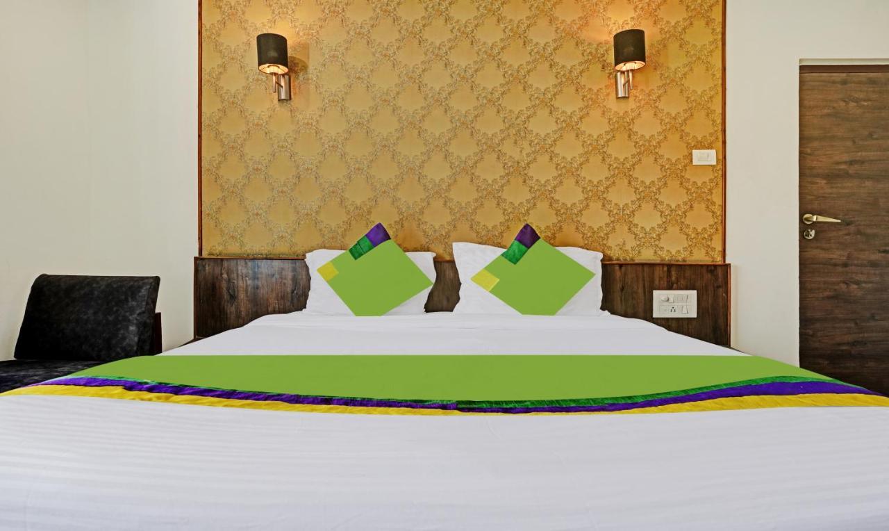 Treebo Varsha Palace Aurangabad  Ngoại thất bức ảnh