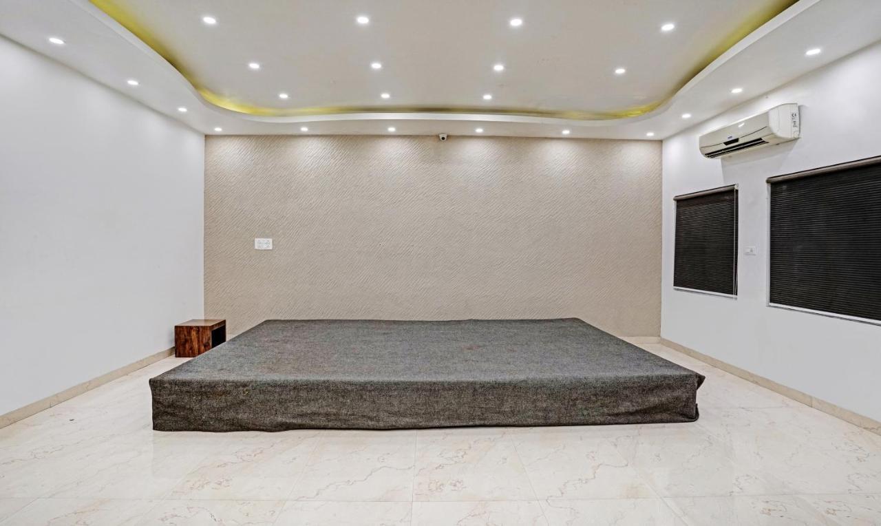 Treebo Varsha Palace Aurangabad  Ngoại thất bức ảnh
