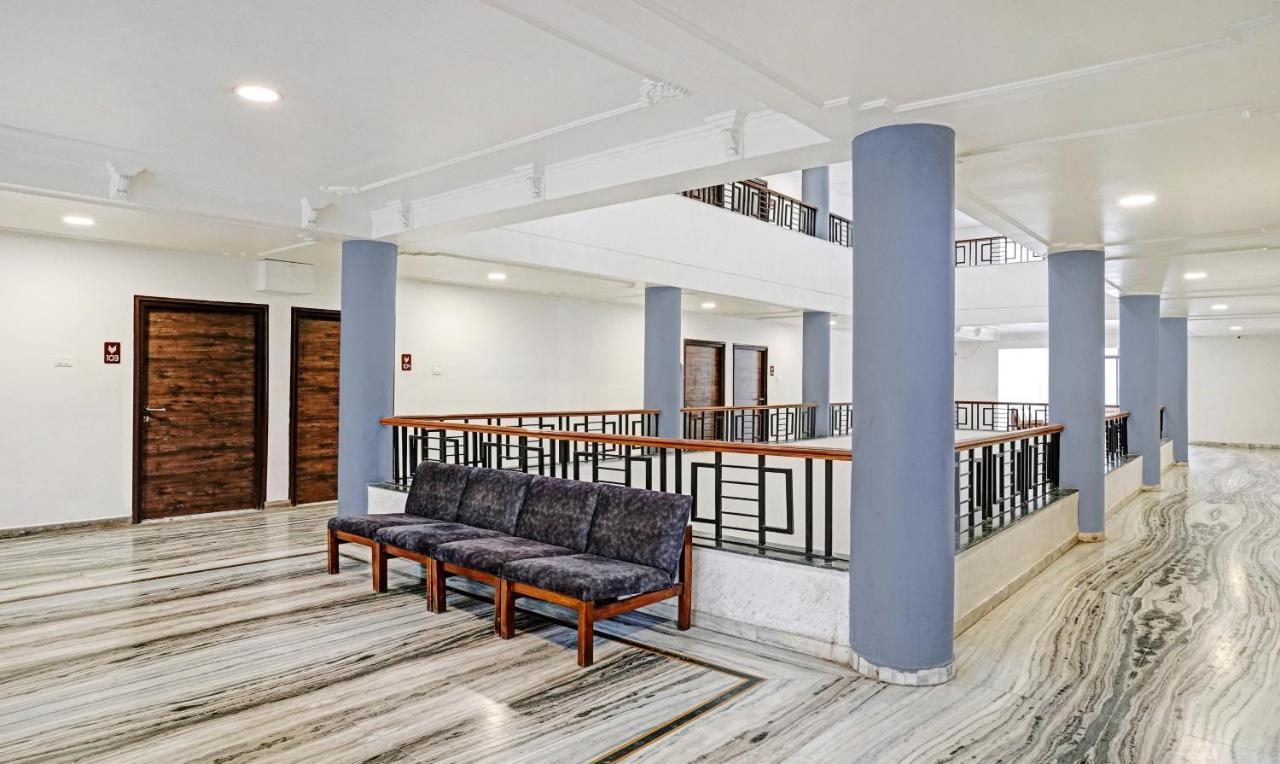 Treebo Varsha Palace Aurangabad  Ngoại thất bức ảnh
