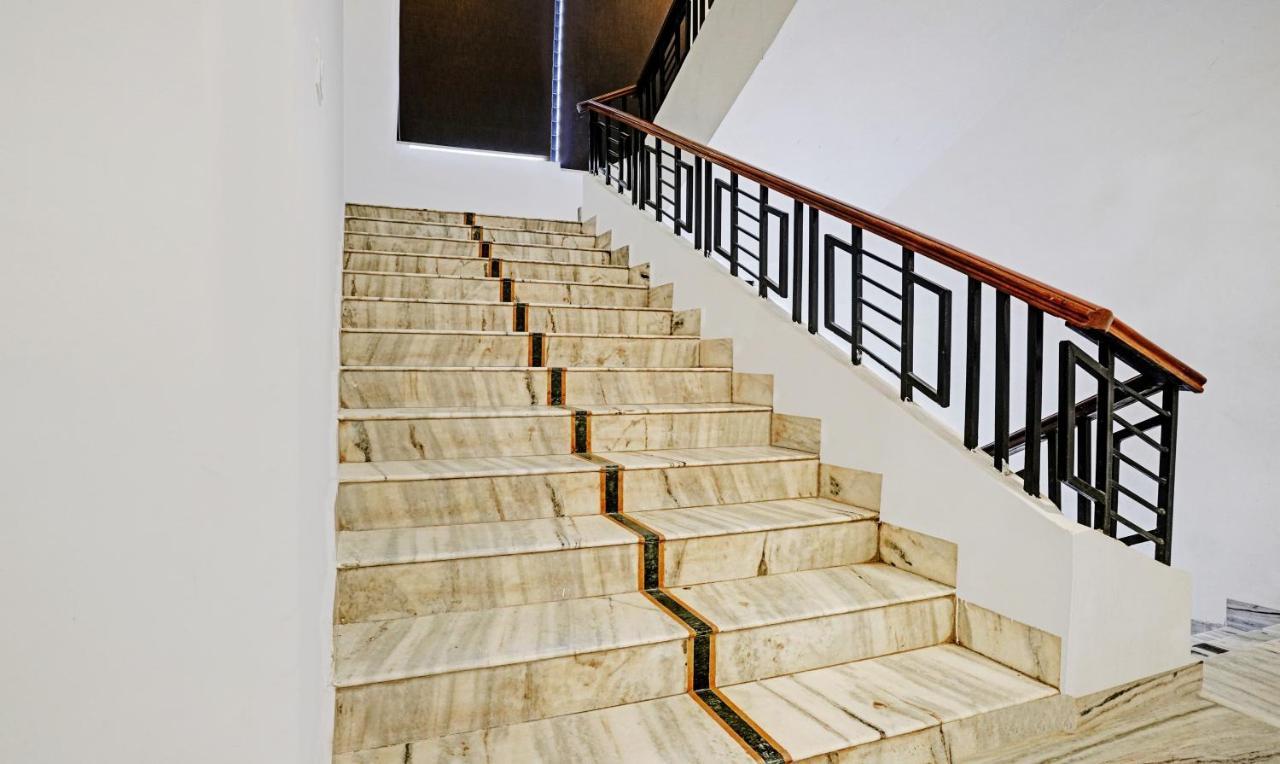 Treebo Varsha Palace Aurangabad  Ngoại thất bức ảnh